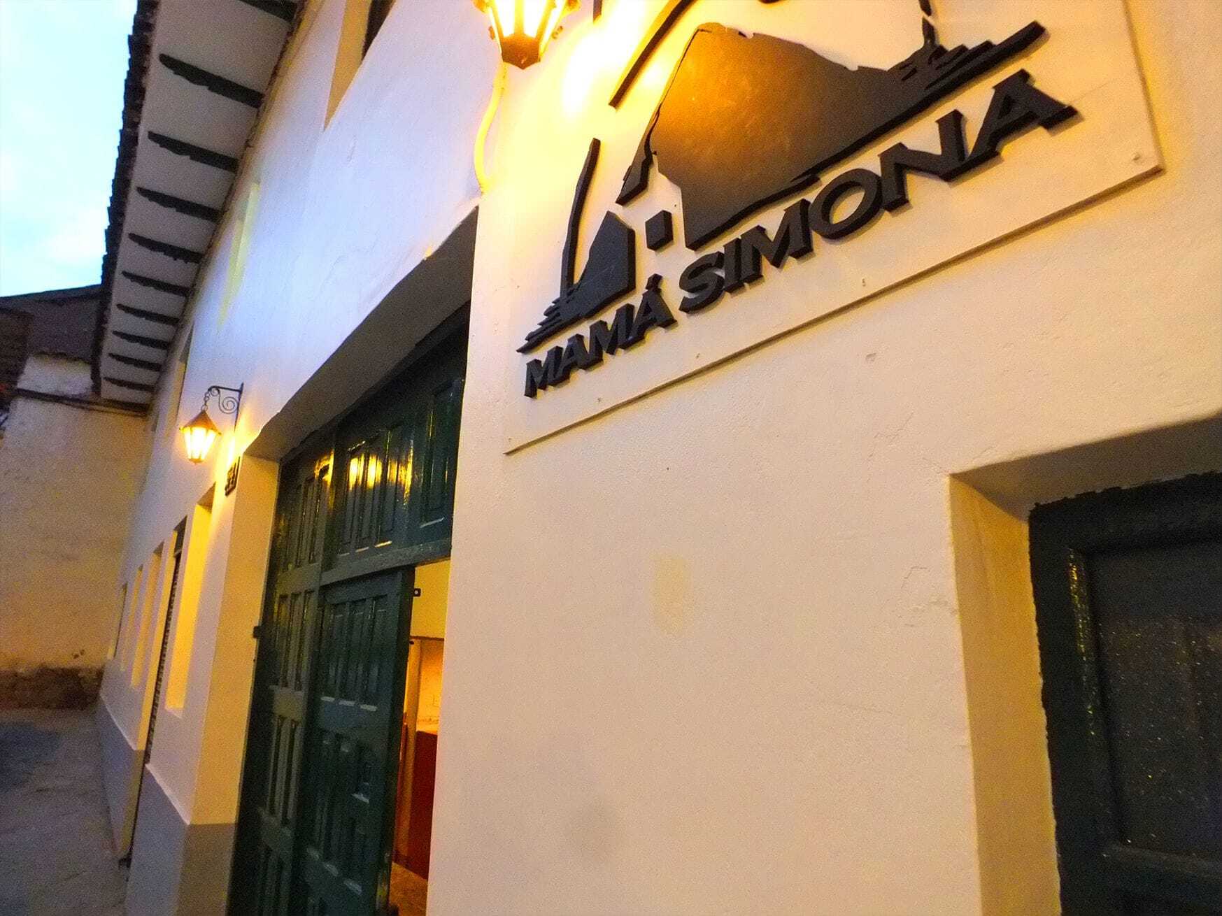 Mama Simona - Cusco Hostel ภายนอก รูปภาพ